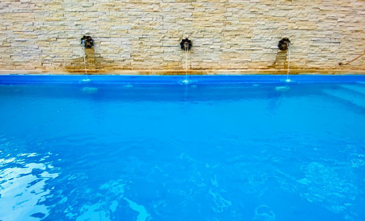 Roshani Pool Villa Gurgaon - 7Br #Privatepool #Villa #Bungalow #Garden #Staycation المظهر الخارجي الصورة